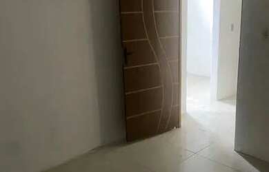 Imagem: A casa possui 1 Dormitório, 1 Banheiro e está localizado