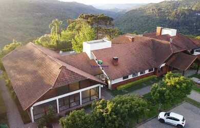 Imagem: O terreno possui 750m² de Área e está localizado em Várzea