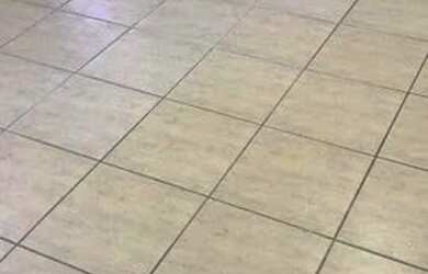 Imagem: O depósito possui 3 Vagas na garagem, 28m² de Área e está