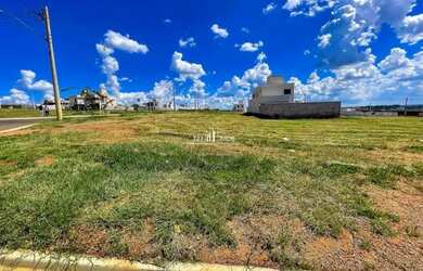 Imagem: O terreno possui 261m² de Área e está localizado em Jardins