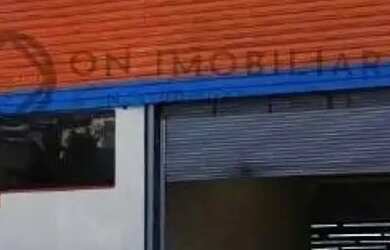 Imagem: O depósito possui 1 Vaga na garagem, 3.602m² de Área e está