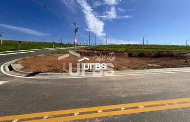 Imagem: O terreno possui 350m² de Área e está localizado em Jardim