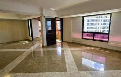 Imagem: O apartamento na cobertura possui 3 Dormitórios, 5 Banheiros