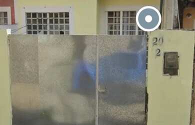 Imagem: A casa possui 2 Dormitórios, 1 Banheiro, 1 Vaga na garagem