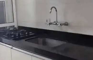 Imagem 7: Apartamento à Venda em Maringá com 2 Quartos, Suíte e Sacada no Novo...