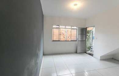 Imagem 6: Alugo ou vendo casa na VILA 2 irmãos