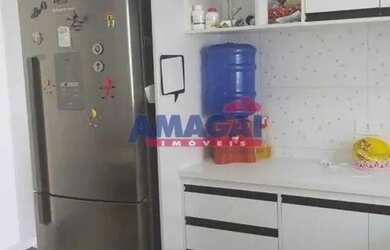 Imagem 16: Sobrado à Venda. Varanda, 250m² de Área, 2 Vagas na garageme2 Dormitórios