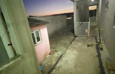 Imagem 12: Duas casas uma por 270,000 e outra por 250,000