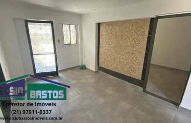 Imagem 4: Casa Reformada 2 quartos Rua Itaque 318 A Bairro Santíssimo RJ