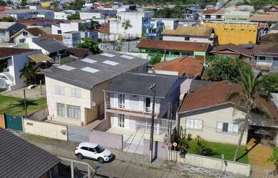 Imagem 8: Amplo sobrado em localização central nobre