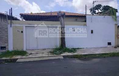 Imagem: A casa possui 5 Dormitórios, 2 Banheiros, 153m² de Área e