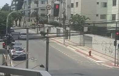 Imagem: O apartamento possui 4 Dormitórios, 3 Banheiros, 1 Vaga na