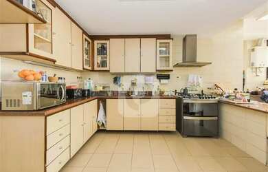 Imagem 11: Constante Ramos - venda - 4 Quartos - 01 vaga de garagem