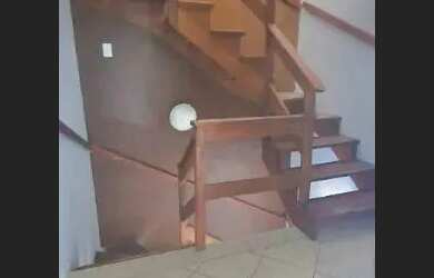 Imagem 5: Casa em Porto Alegre, no bairro Hípica, com 3 dormitório s , e 3 banheiros,...