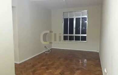 Imagem: O apartamento possui 2 Dormitórios, 1 Banheiro e 61m² de Área