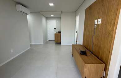 Imagem: O apartamento possui 2 Dormitórios, 2 Banheiros, 2 Vagas na