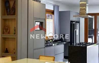 Imagem: A casa em condomínio possui 4 Dormitórios, 5 Banheiros, 5