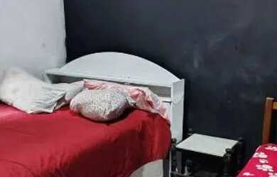 Imagem: A casa para alugar possui 1 Dormitório e 1 Banheiro e está