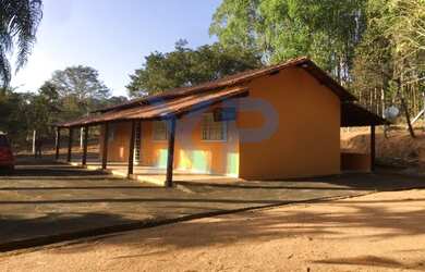 Imagem: A fazenda possui 150m² de Área e está localizado em Buritis