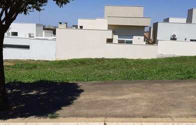 Imagem 1: Terreno em Condomínio para Venda em Presidente Prudente, Porto Seguro...