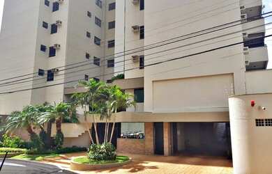 Imagem: O apartamento possui 3 Dormitórios, 1 Banheiro, 2 Vagas na