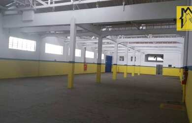 Imagem: O depósito possui 5 Vagas na garagem, 720m² de Área e está