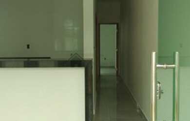 Imagem 9: LINDA CASA GEMINADA EM MEIO LOTE NA MELHOR LOCALIZACAO DO BAIRRO CENTRAL