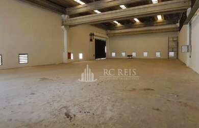 Imagem: O depósito possui 5 Vagas na garagem, 6.189m² de Área e