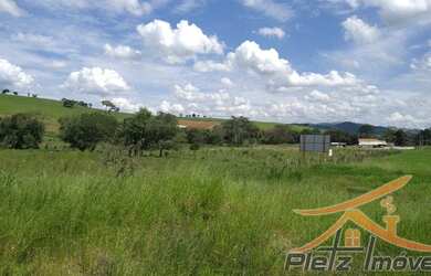 Imagem 1: Área para venda às margens da rodovia Fernão Dias em Estiva - MG