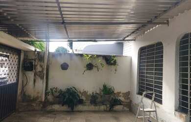 Imagem: A casa possui 2 Dormitórios, 1 Banheiro, 525m² de Área e