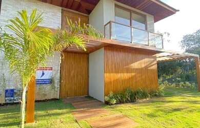 Imagem: A casa em condomínio possui 5 Dormitórios, 5 Banheiros, 4