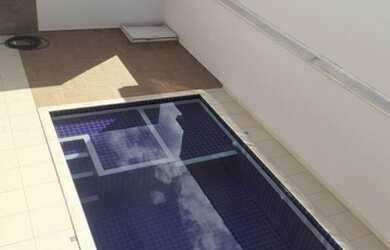 Imagem: A casa em condomínio possui 4 Dormitórios, 5 Banheiros, 4