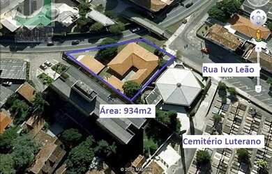 Imagem: O terreno possui 934m² de Área e está localizado em Alto