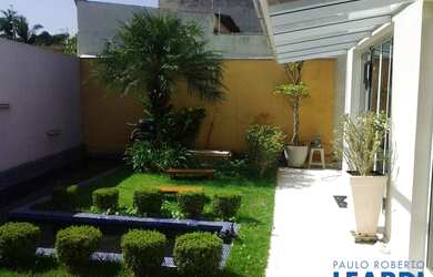 Imagem: O depósito possui 4 Vagas na garagem, 423m² de Área e está