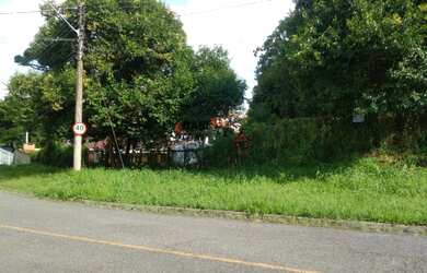 Imagem: O terreno possui 600m² de Área e está localizado em Bom