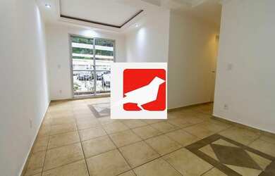 Imagem: O apartamento possui 3 Dormitórios, 1 Banheiro, 1 Vaga na garagem