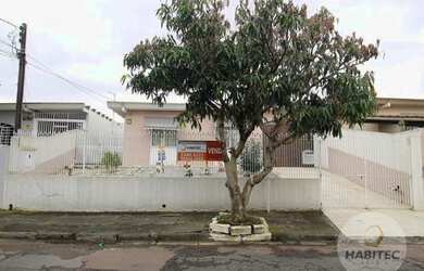 Imagem: A casa possui 3 Dormitórios, 2 Banheiros, 166m² de Área e