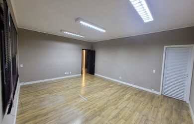 Imagem 8: Linda casa para locação na Avenida Jesuino Marcondes Machado