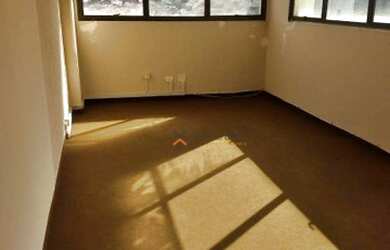 Imagem: O depósito possui 50m² de Área e está localizado em Santa