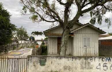 Imagem: O terreno possui 754m² de Área e está localizado em Hauer