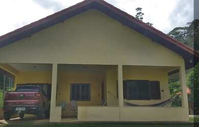 Imagem: A chácara possui 80000m² de Área, Churrasqueira e Piscina