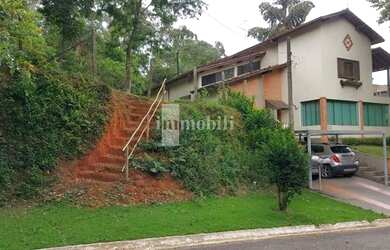 Imagem: O terreno possui 600m² de Área e está localizado em Transurb