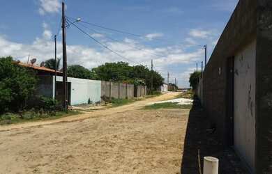 Imagem: O terreno possui 760m² de Área e está localizado em Santa