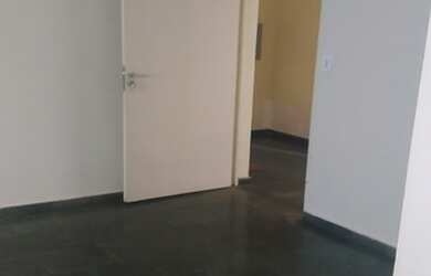 Imagem: O apartamento possui 3 Dormitórios, 1 Banheiro, 1 Vaga na garagem