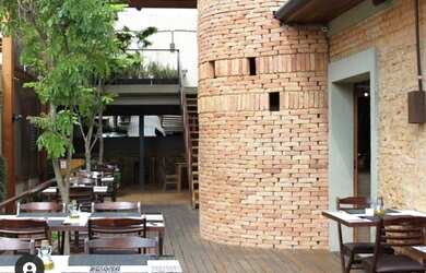 Imagem: O depósito possui 300m² de Área e está localizado em Vila