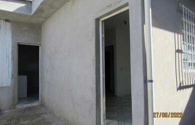 Imagem: A casa possui 1 Dormitório, 1 Banheiro, 60m² de Área e está