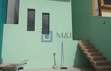 Imagem: A casa possui 3 Dormitórios, 3 Banheiros, 2 Vagas na garagem