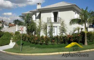 Imagem: A casa em condomínio possui 4 Dormitórios, 5 Banheiros, 5