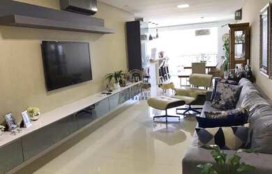 Imagem: O apartamento possui 3 Dormitórios, 1 Banheiro, 2 Vagas na