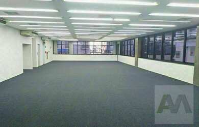 Imagem: O depósito possui 1.032m² de Área e está localizado em